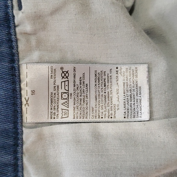 Old Navy Super Skinny Stretch Rockstar Jeans - Picture 3 of 4